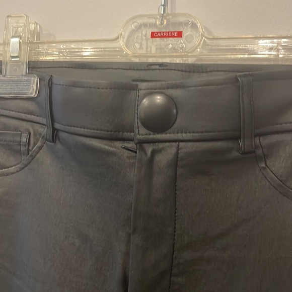 Leather pants! - Picture 2 of 4